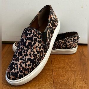Leopard Print Slip-On Sneakers - Women's Casual Fashion Shoe